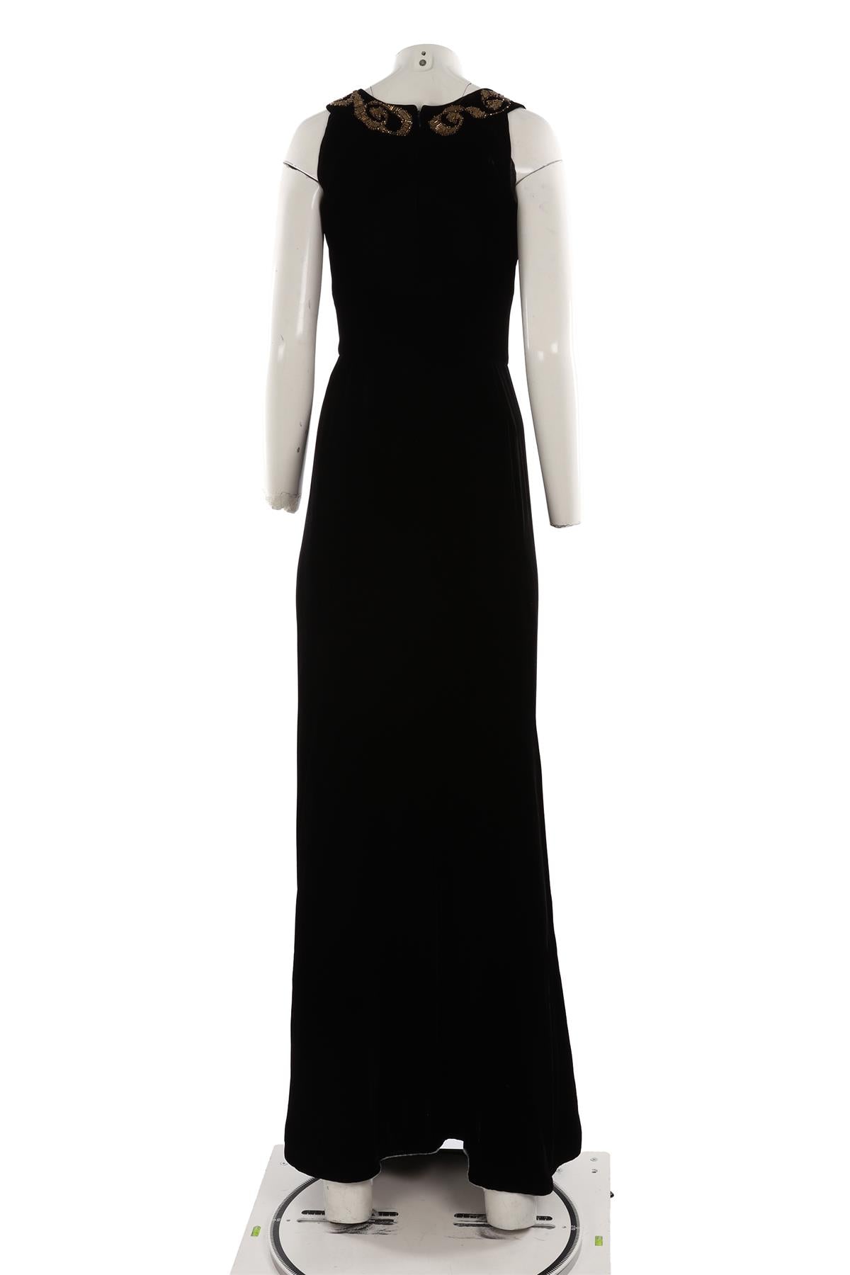 OSCAR DE LA RENTA BLACK 2007 VELVET GOWN US 6 UK 10