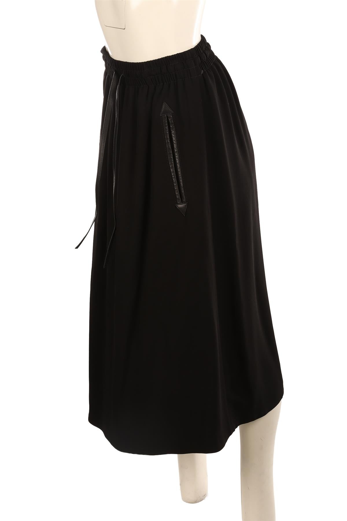 GUCCI BLACK CREPE MIDI SKIRT IT 40 UK 8