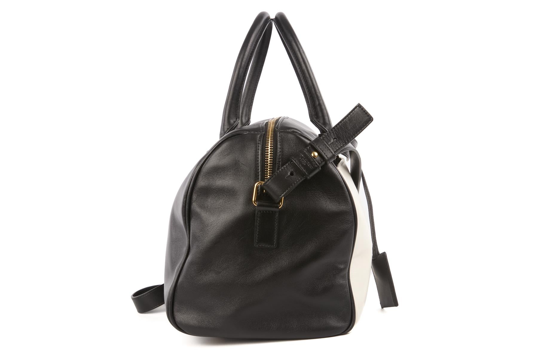 SAINT LAURENT BLACK CLASSIC DUFFLE 6 LEATHER TOTE BAG