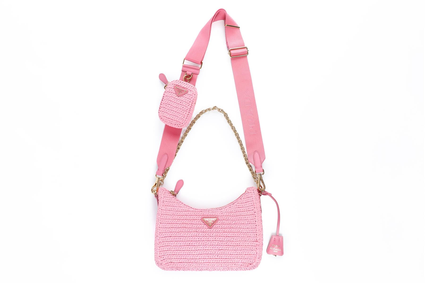 PRADA PINK RE-EDITION 2005 SMALL RAFFIA SHOULDER BAG
