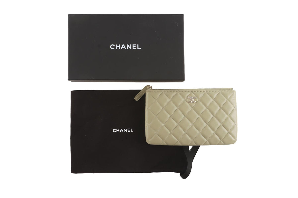 CHANEL GREEN 2024 O CASE SMALL QUILTED LEATHER POUCH (COMES WITH BOX AND DUSTBAG)
