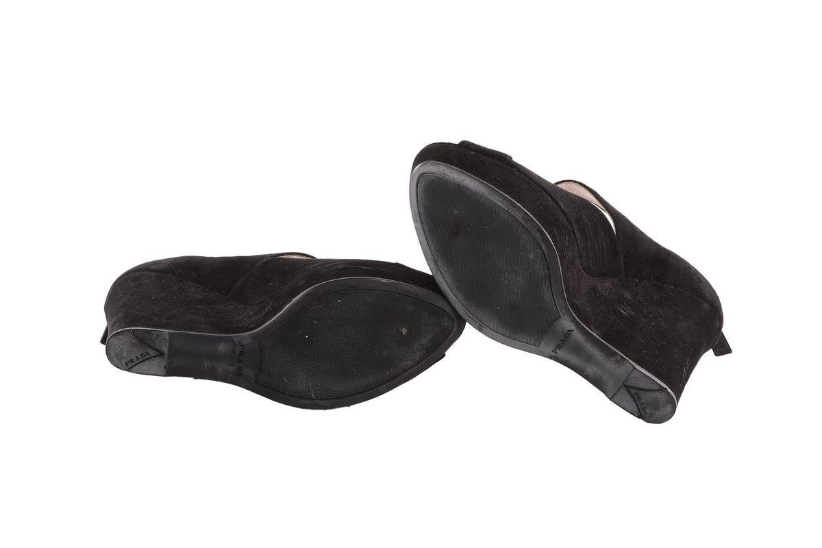PRADA BLACK SUEDE WEDGE SANDALS EU 38