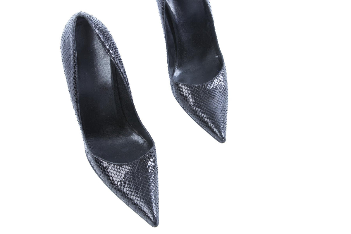 GUCCI BLACK SNAKESKIN PUMPS US 7.5 UK 4.5 EU 37.5