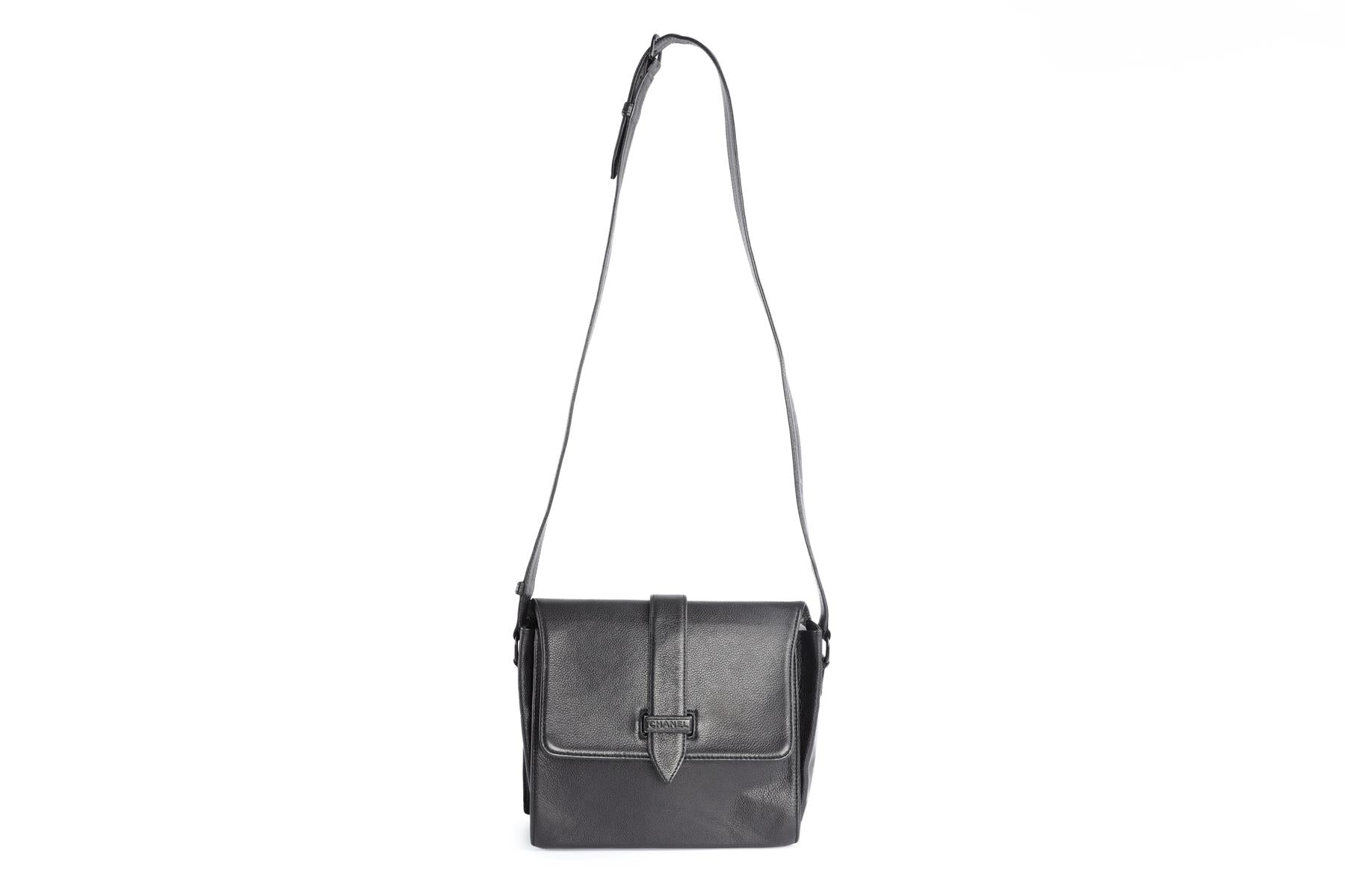 CHANEL BLACK 2000 - 2002 LEATHER SHOULDER BAG