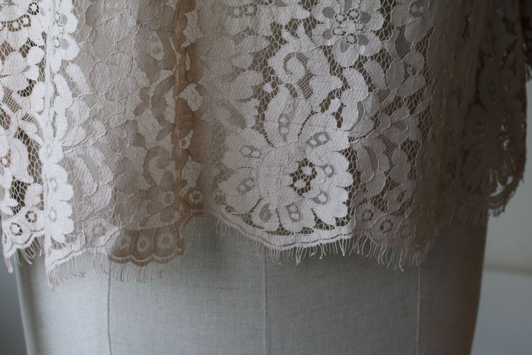 JOIE ELVIA LACE TOP MEDIUM