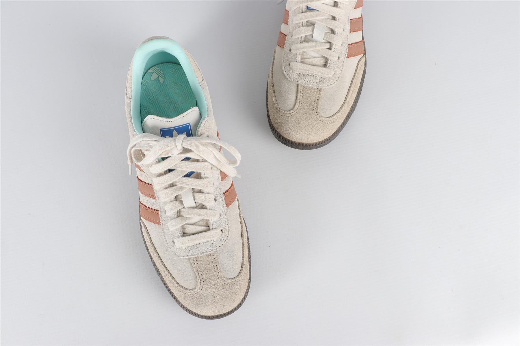 ADIDAS ORIGINALS SAMBA CRYSTAL WHITE/CLAY STRATA/GUM SUEDE SNEAKERS EU 39  ⅓ UK 6 US 6.5