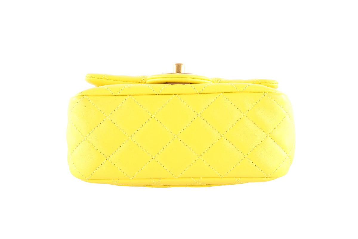 CHANEL YELLOW 2023 PEARL CRUSH SQUARE MINI QUILTED LEATHER SHOULDER BAG
