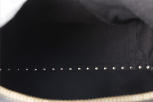 VALENTINO GARAVANI BLACK ROCKSTUD MEDIUM LEATHER BACKPACK