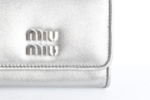 MIU MIU SILVER LEATHER WALLET ON CHAIN