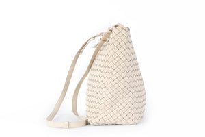BOTTEGA VENETA ECRU INTRECCIATO LEATHER BUCKET BAG