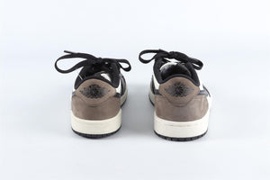 NIKE BLACK AND WHITE LEATHER TRAINERS EU 35 UK 2.5 US 3
