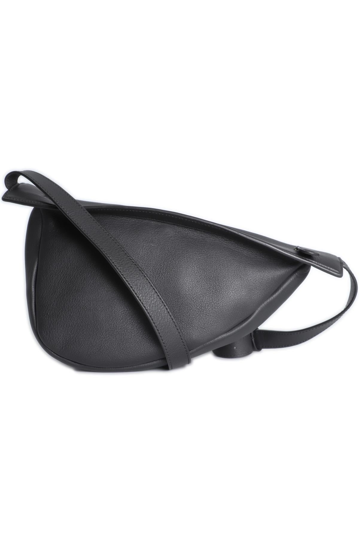 THE ROW BLACK SLOUCHY BANANA SMALL LEATHER SHOULDER BAG