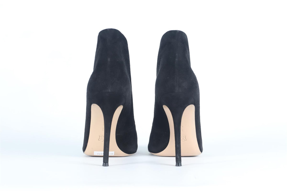 GIANVITO ROSSI SUEDE ANKLE BOOTS EU 39 UK 6 US 9