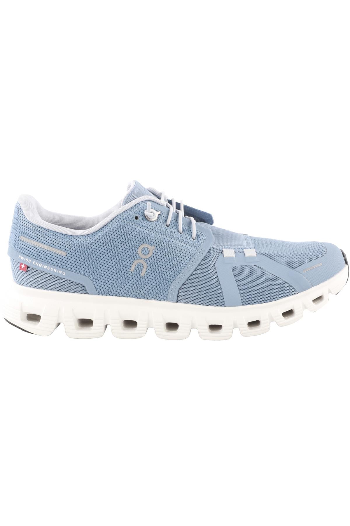 ON BLUE CLOUD 6 CHAMBRAY/WHITE SNEAKERS EU 39 UK 6 US 9