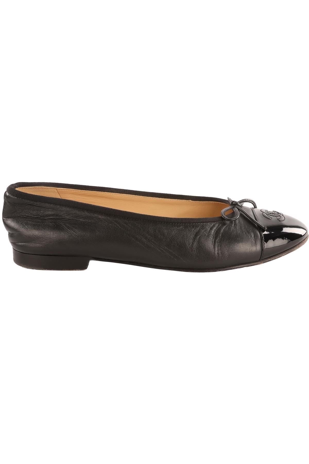 CHANEL BLACK LEATHER BALLET FLATS EU 38.5 UK 5.5 US 8.5