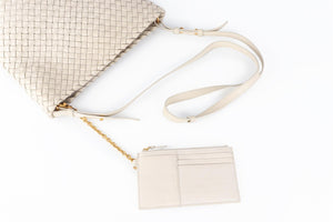 BOTTEGA VENETA ECRU INTRECCIATO LEATHER BUCKET BAG