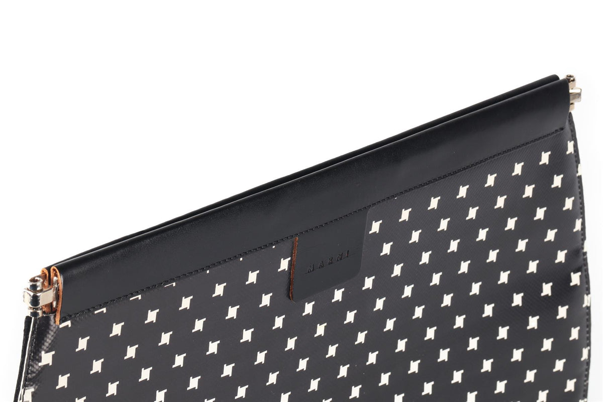 MARNI BLACK LEATHER CLUTCH