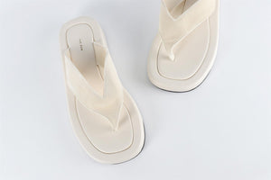 THE ROW WHITE GINZA LEATHER FLIP FLOPS EU 39 UK 6 US 9