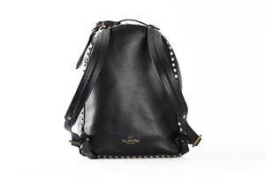 VALENTINO GARAVANI BLACK ROCKSTUD MEDIUM LEATHER BACKPACK