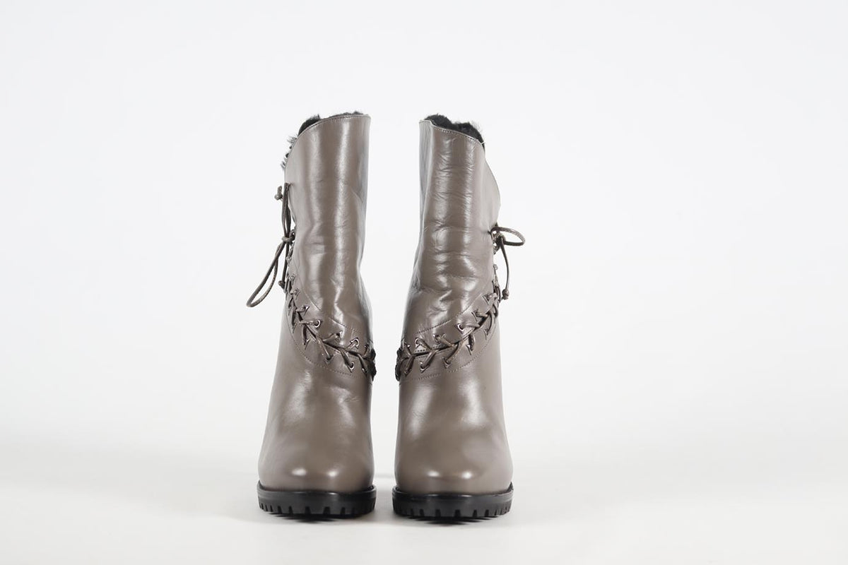 AZZEDINE ALAÏA SHEARLING AND LEATHER ANKLE BOOTS EU 37.5 UK 4.5 US 7.5