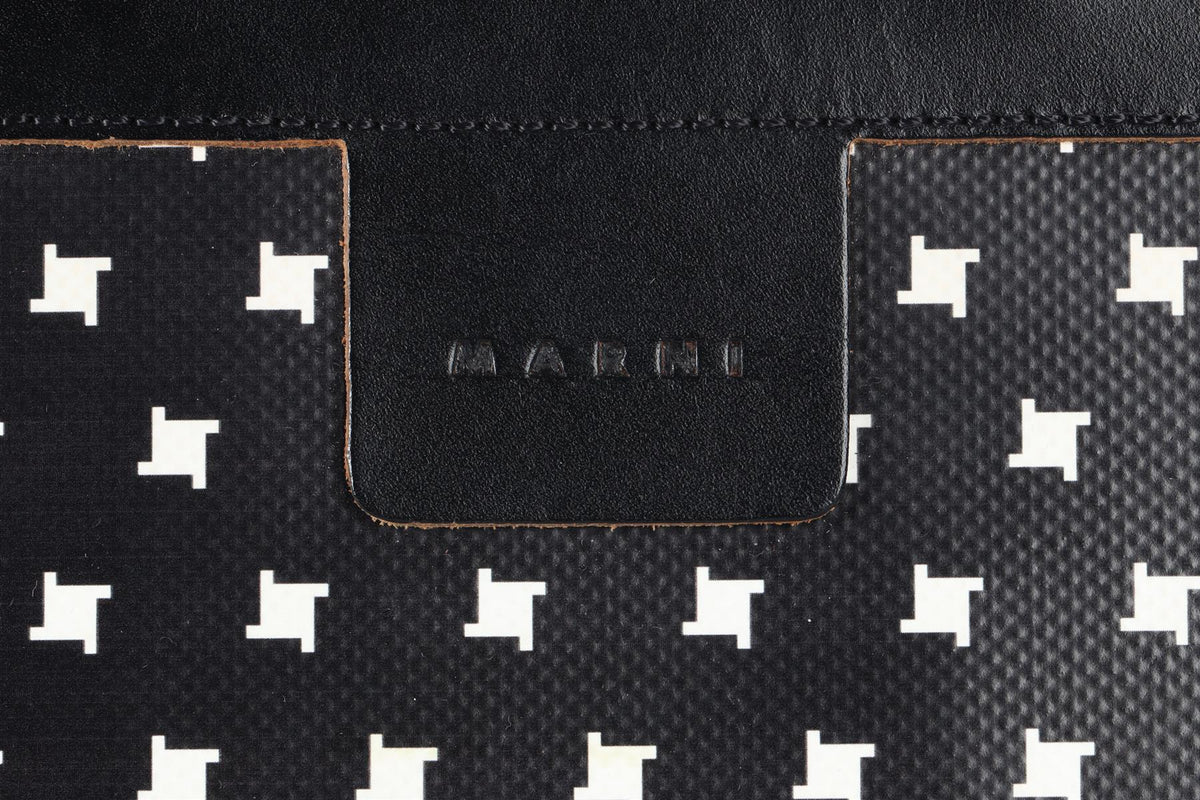 MARNI BLACK LEATHER CLUTCH