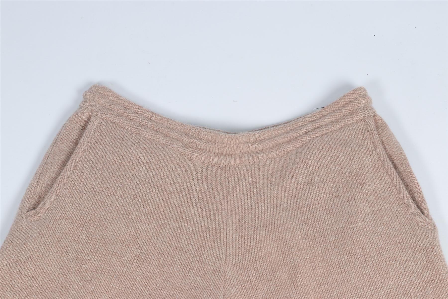 SPORTY & RICH TAUPE CASHMERE SHORTS MEDIUM