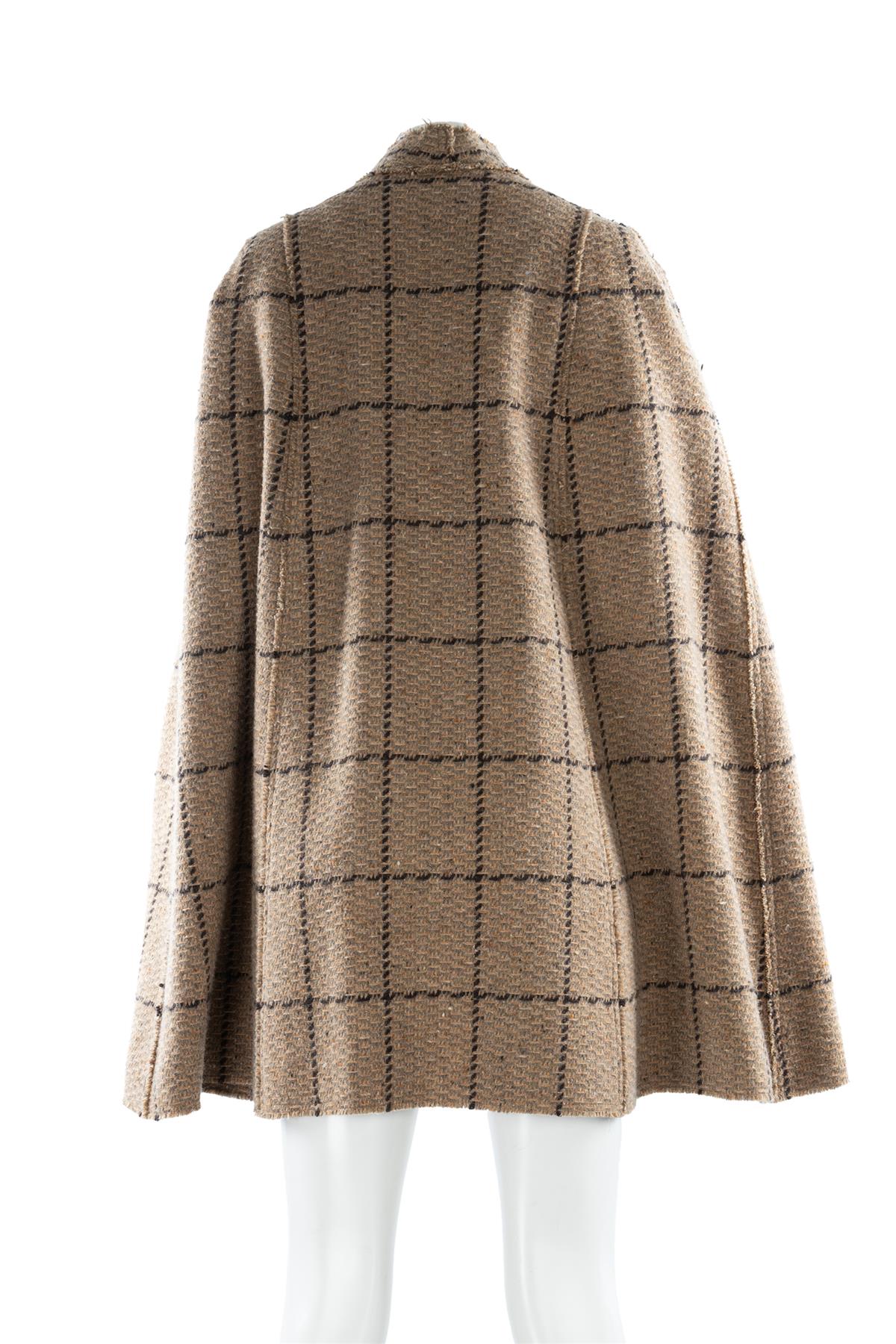 HOLLAND & HOLLAND BROWN WOOL CAPE FR 38 UK 10