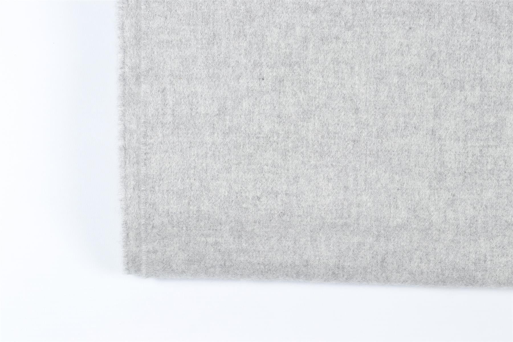 JOHNSTONS OF ELGIN GREY CASHMERE SCARF