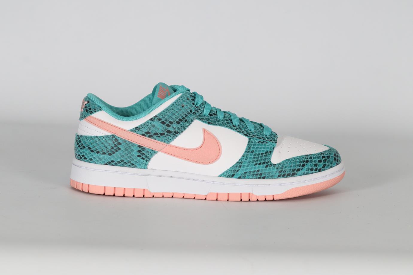 NIKE DUNK LOW WASHED TEAL LEATHER SNEAKERS EU 38.5 UK 5.5 US 8.5