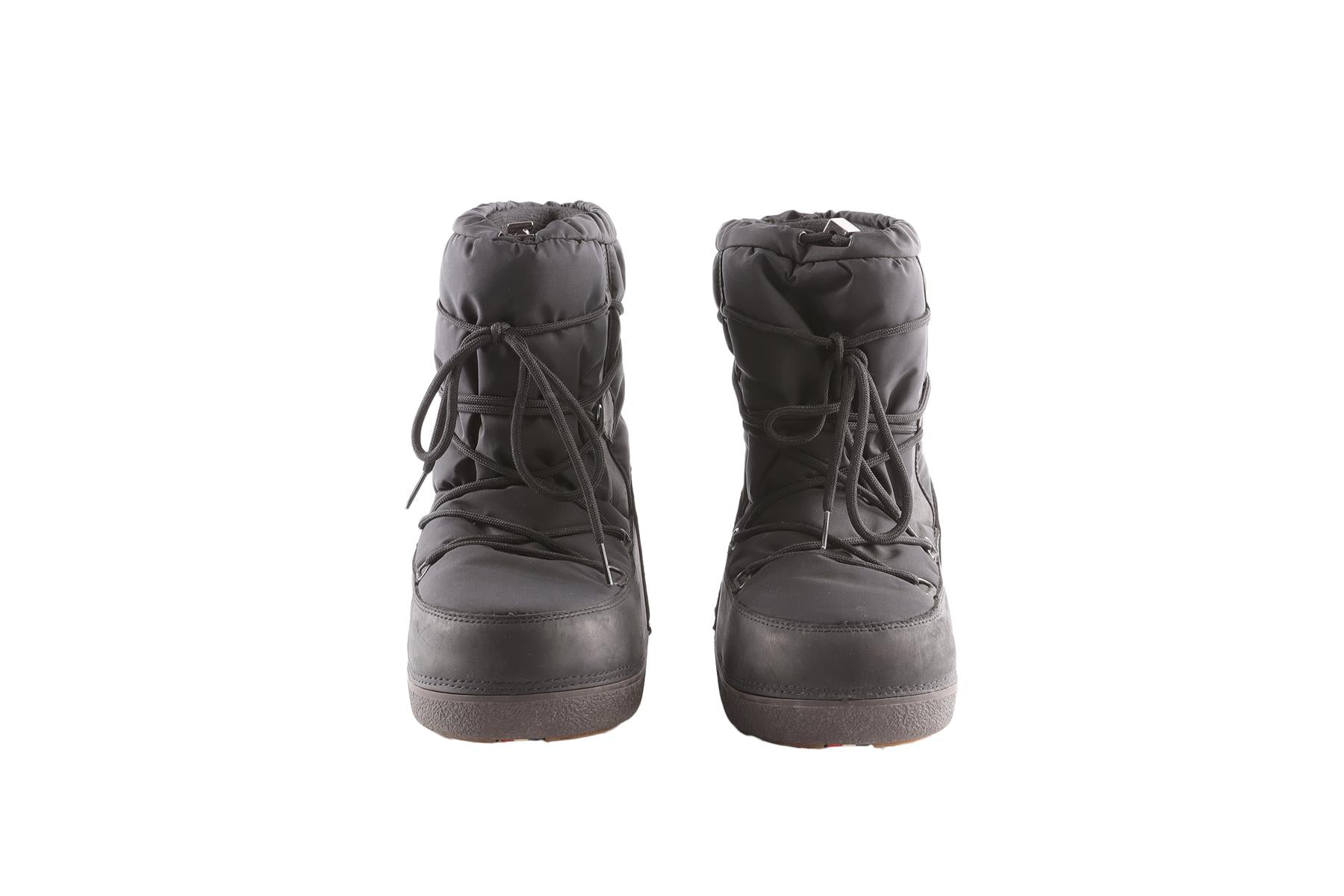 MONCLER + MOON BOOT BLACK SHELL SNOW BOOTS EU 42 UK 8 US 9