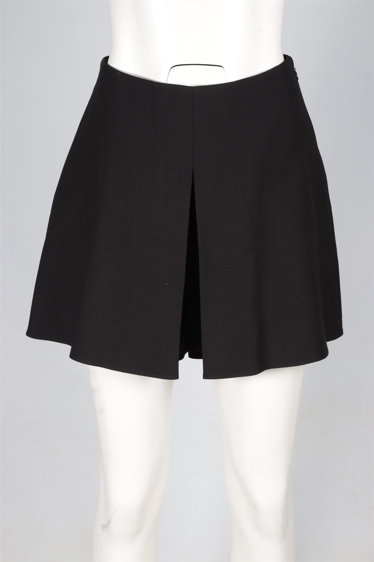 VALENTINO BLACK WOOL SHORTS IT 42 UK 10