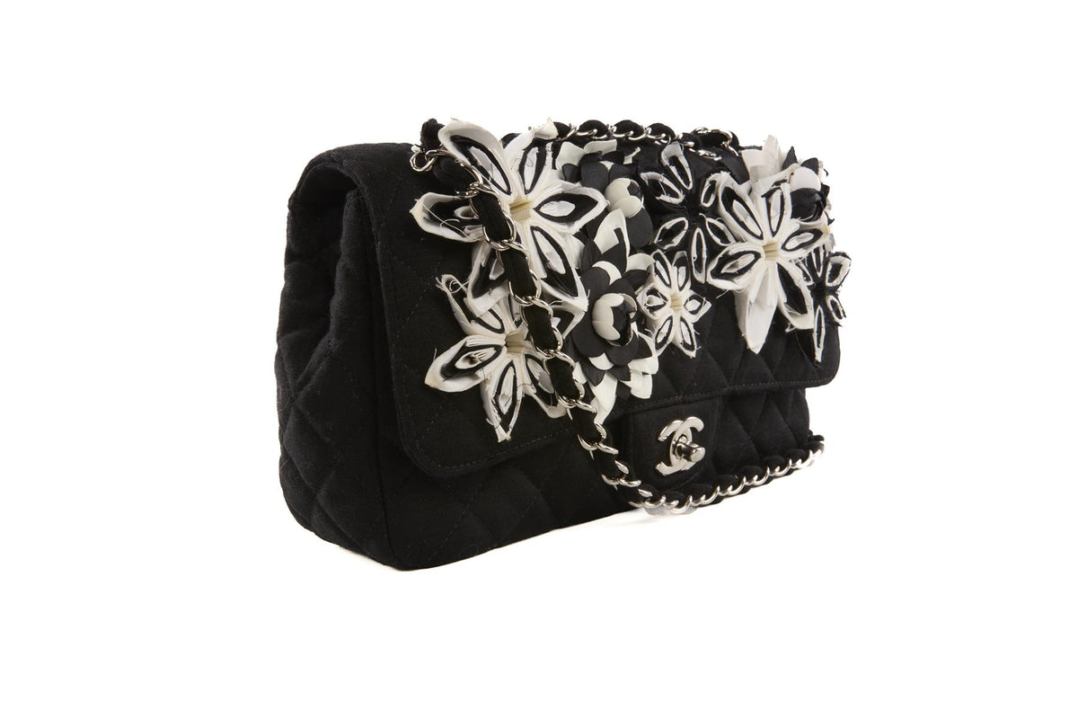CHANEL BLACK FABRIC FLOWER EMBELLISHED MEDIUM SINGLE FLAP SHOULDER BAG