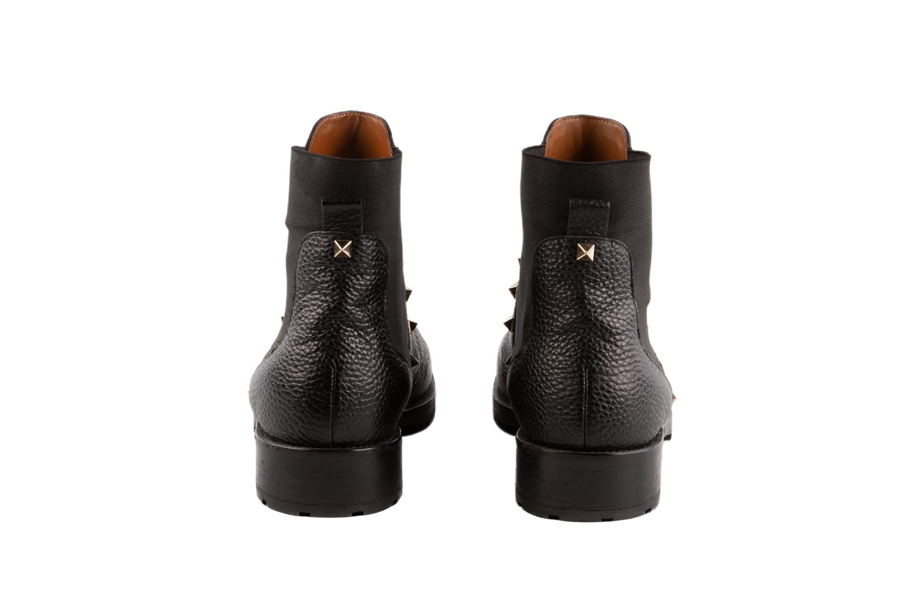 VALENTINO GARAVANI BLACK ROCKSTUD LEATHER ANKLE BOOTS EU 39