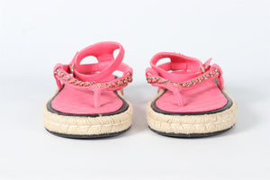 CHANEL PINK 2021 CHAIN AND QUILTED LEATHER THONG SANDALS EU 38 UK 5 US 8