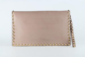 VALENTINO GARAVANI PINK ROCKSTUD LEATHER CLUTCH