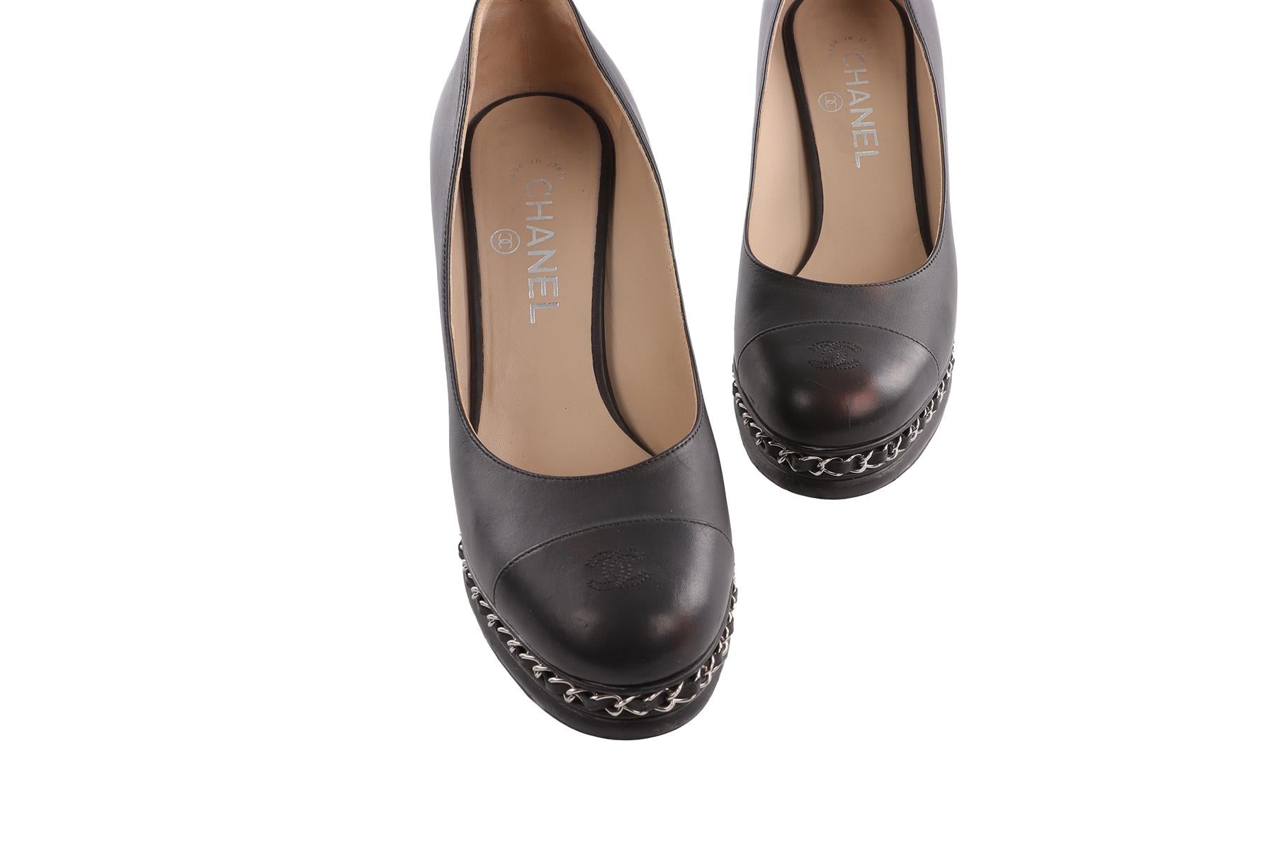 CHANEL BLACK 2013 LEATHER PLATFORM PUMPS EU 38