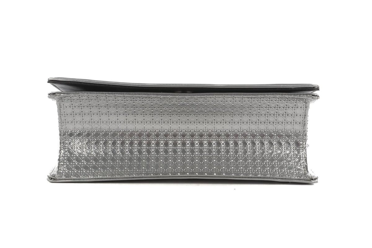 SILVER DIORAMA MEDIUM MICROCANNAGE LEATHER SHOULDER BAG