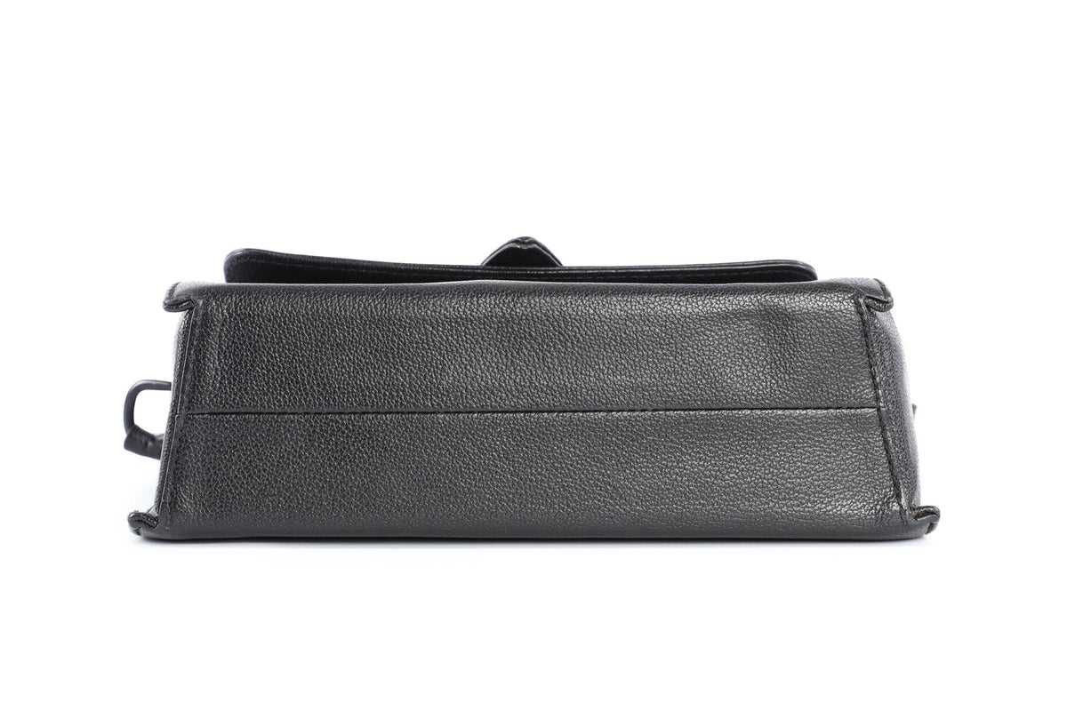 CHANEL BLACK 2000 - 2002 LEATHER SHOULDER BAG