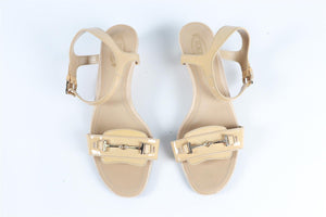 TOD'S BEIGE PATENT LEATHER WEDGE SANDALS