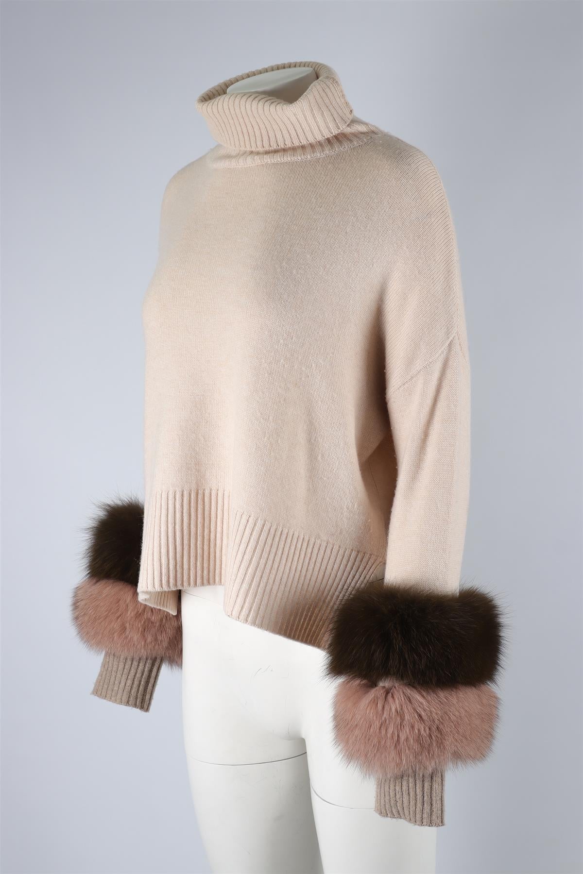 IZAAK AZANEI BEIGE CASHMERE SWEATER SMALL/MEDIUM