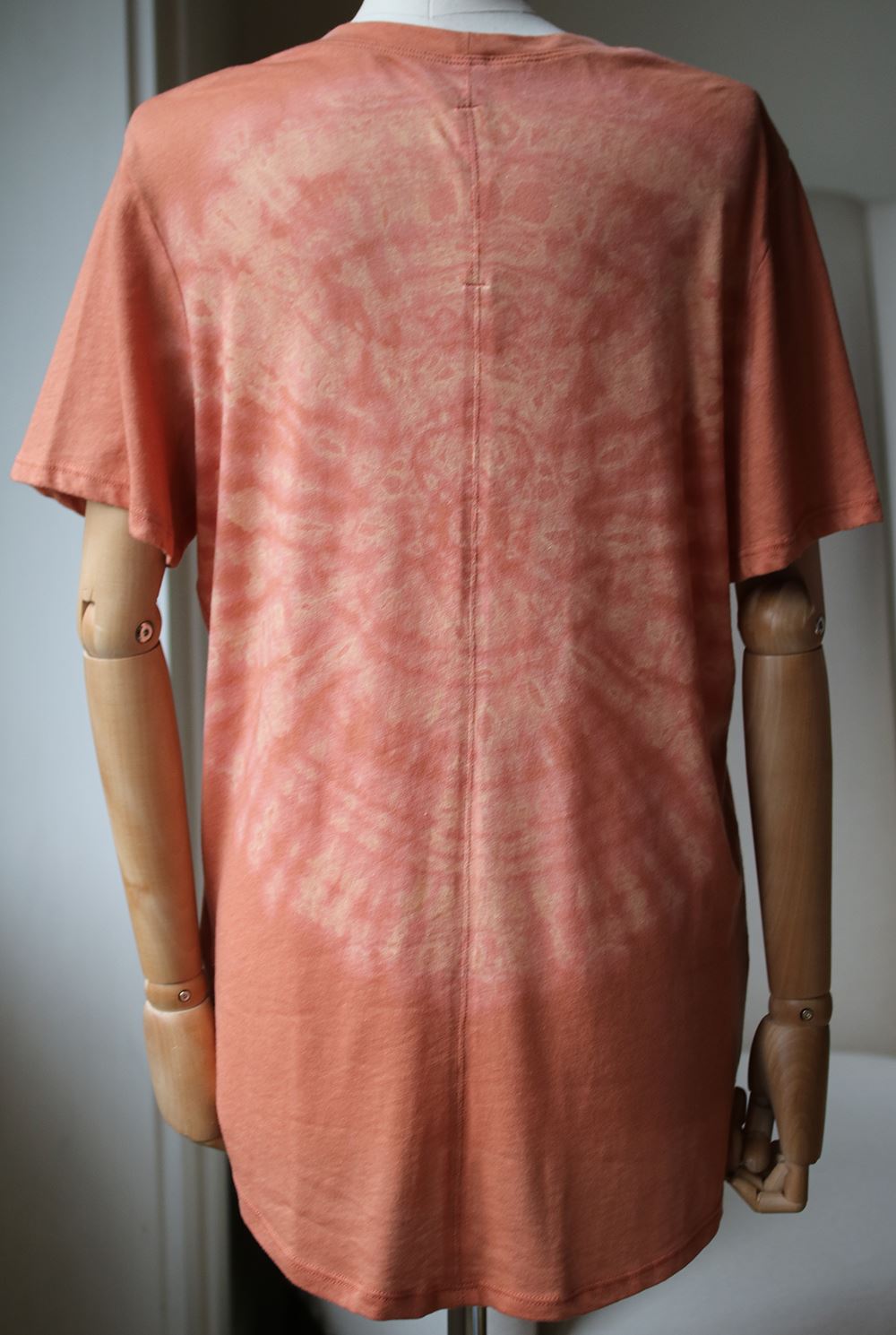 RAQUEL ALLEGRA MEN'S DISTRESSED TEE 1 UK 8