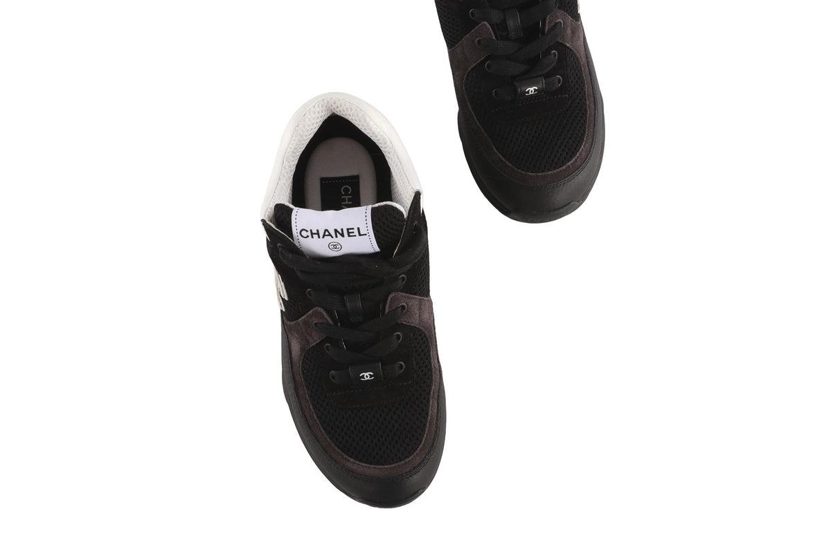 CHANEL BLACK CC SUEDE SNEAKERS EU 37 UK 4 US 7
