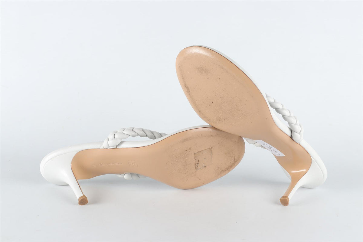 GIANVITO ROSSI WHITE LEATHER THONG SANDALS EU 39 UK 6 US 9