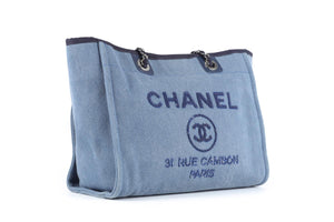 CHANEL BLUE 2017 DEAUVILLE SMALL CANVAS TOTE BAG