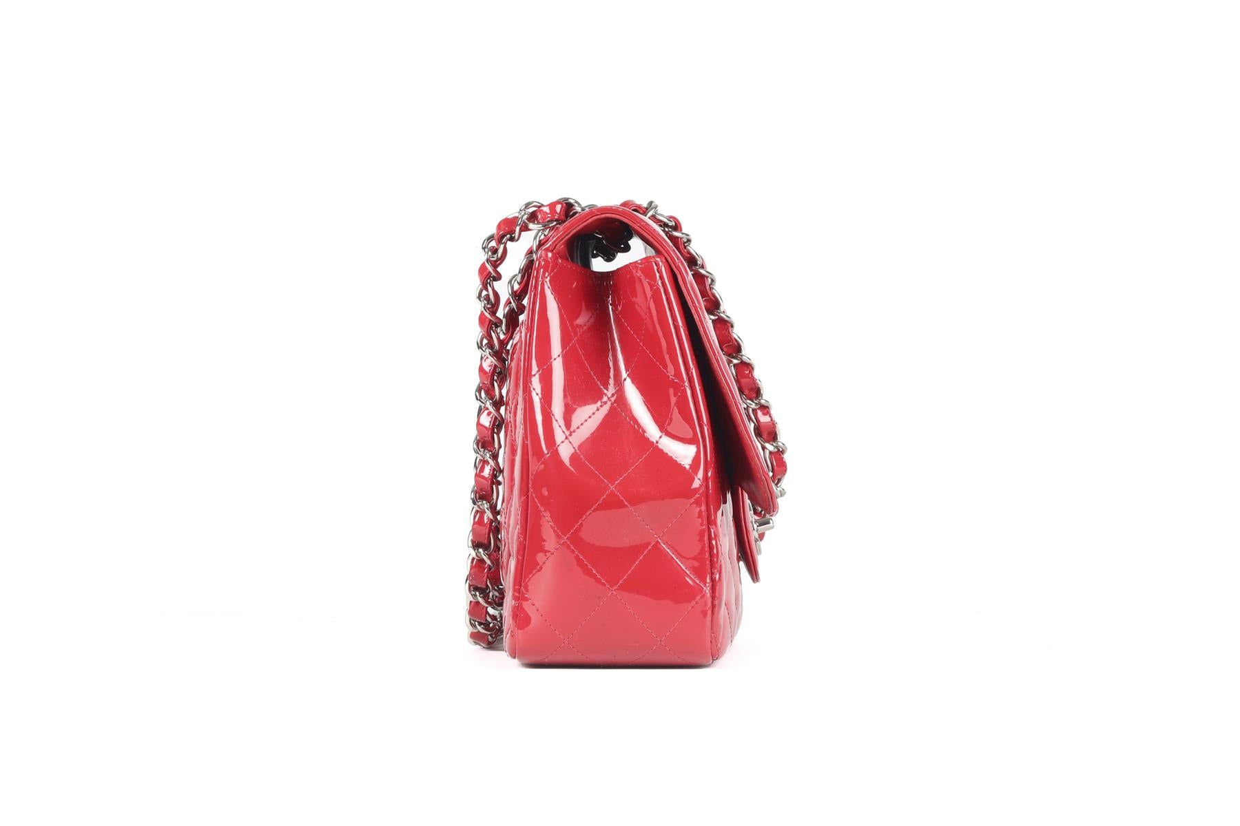 CHANEL RED 2010 CLASSIC JUMBO SINGLE FLAP PATENT LEATHER SHOULDER BAG