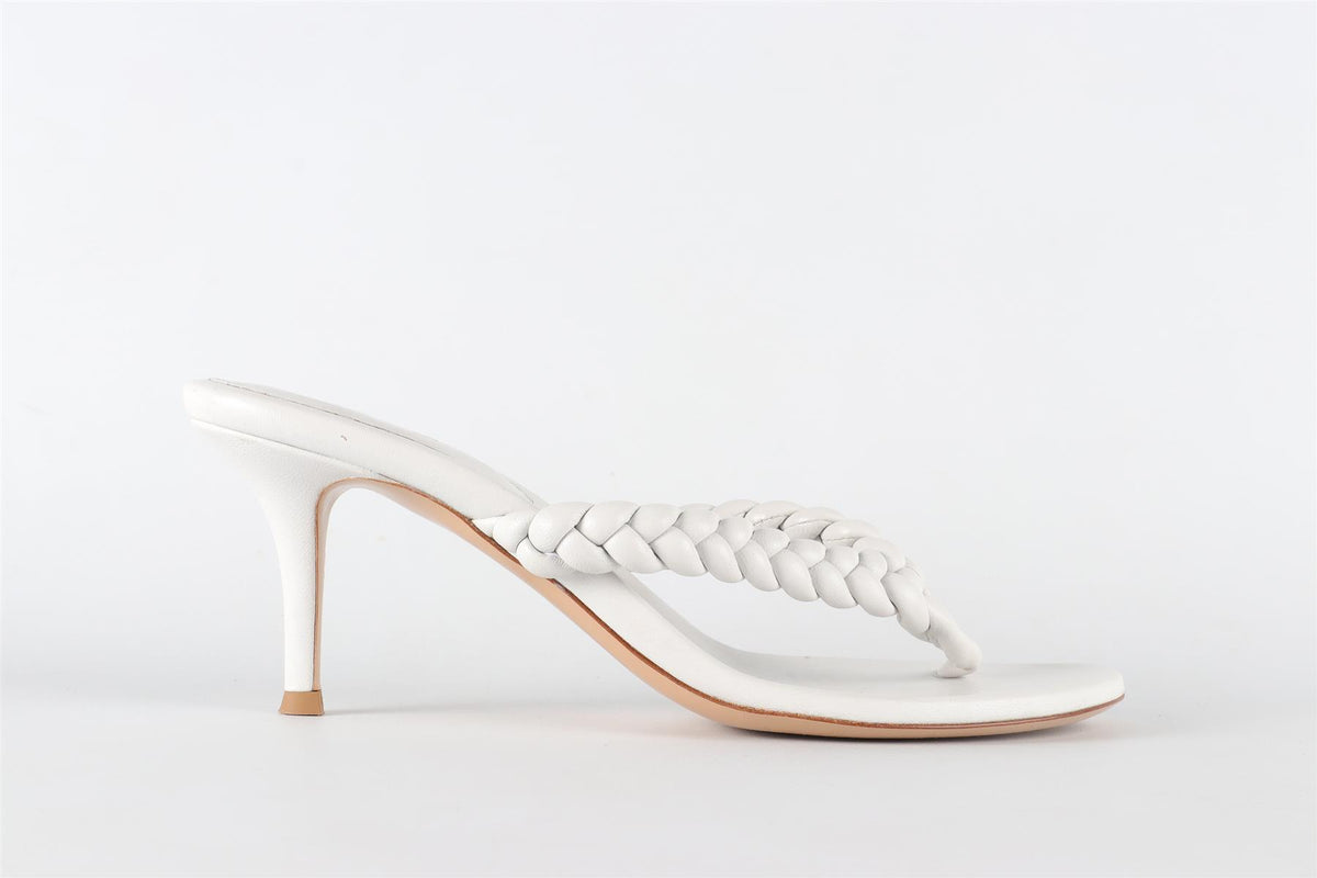 GIANVITO ROSSI WHITE LEATHER THONG SANDALS EU 39 UK 6 US 9