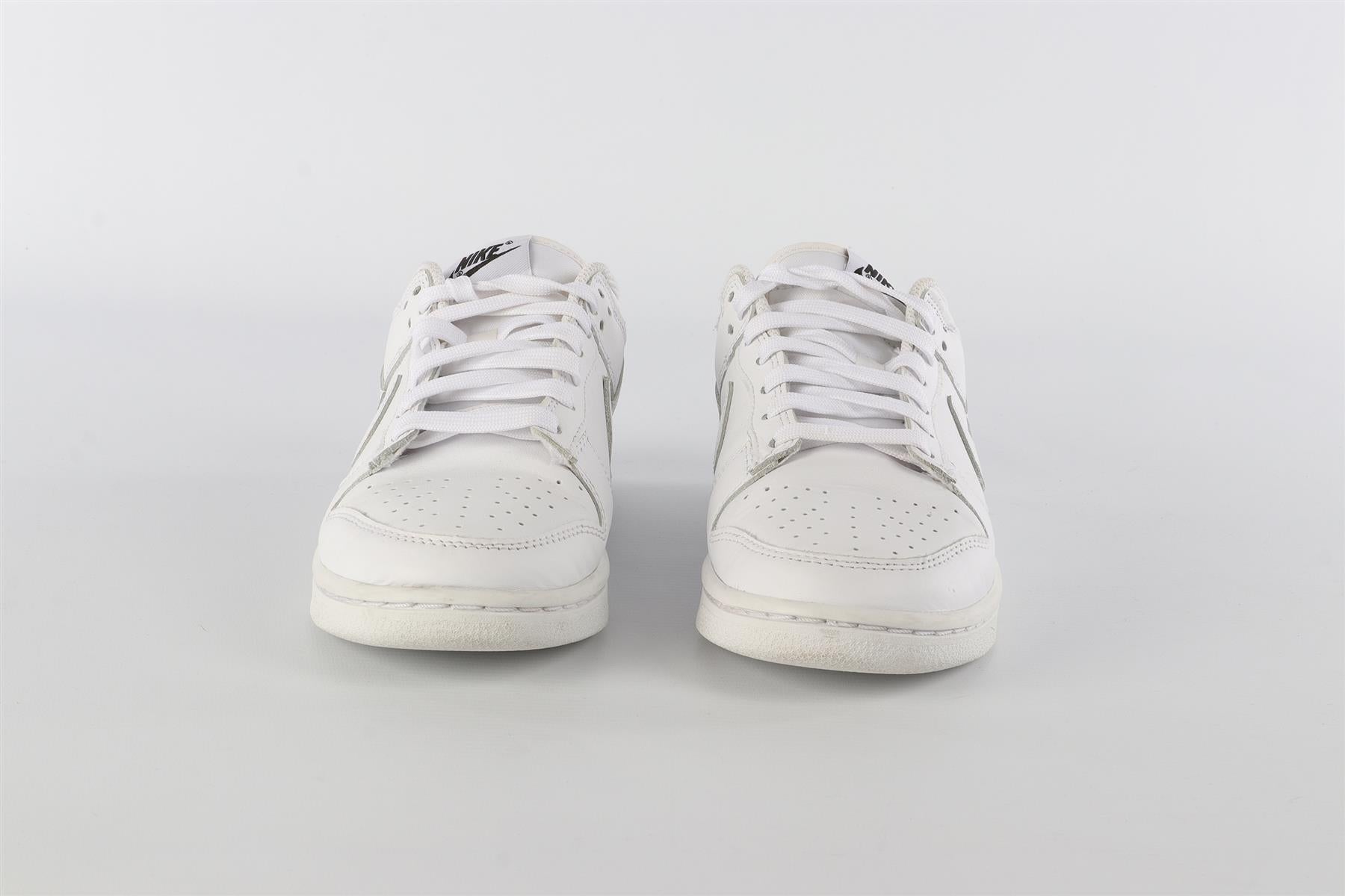 NIKE WHITE LEATHER TRAINERS EU 38 UK 5 US 8