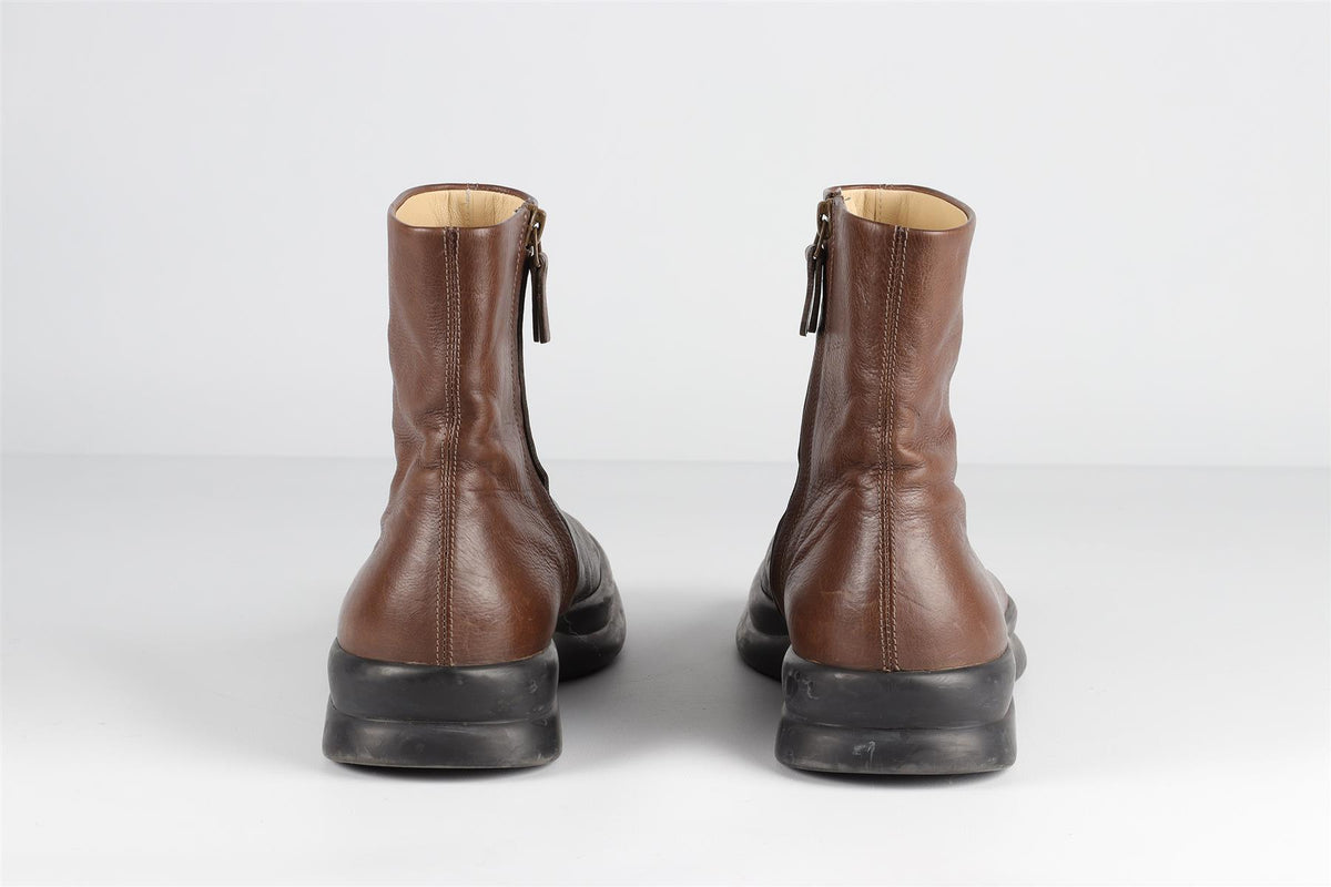 THE ROW BROWN TOWN LEATHER ANKLE BOOTS EU 39 UK 6 US 9