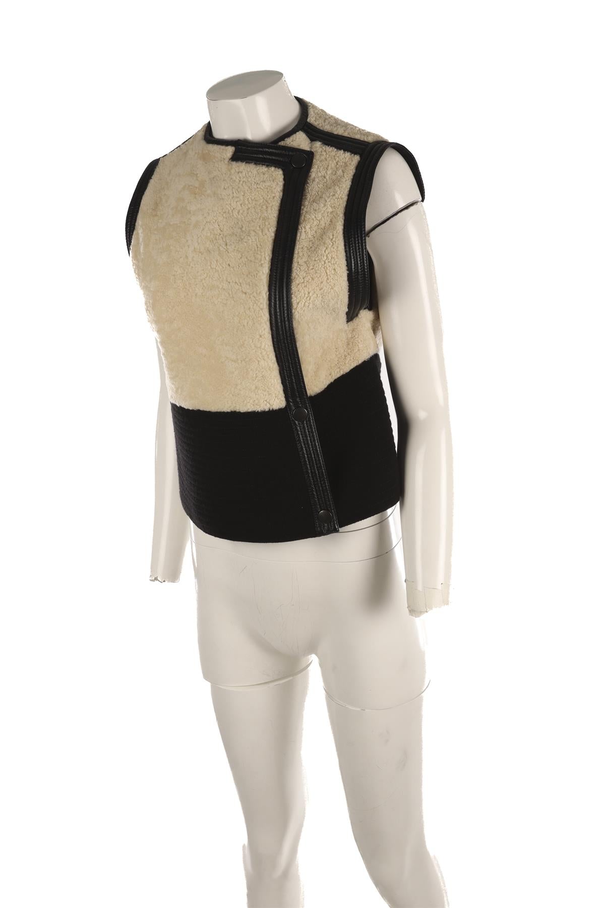 CHLOÉ CREAM SHEARLING GILET FR 34 UK 6