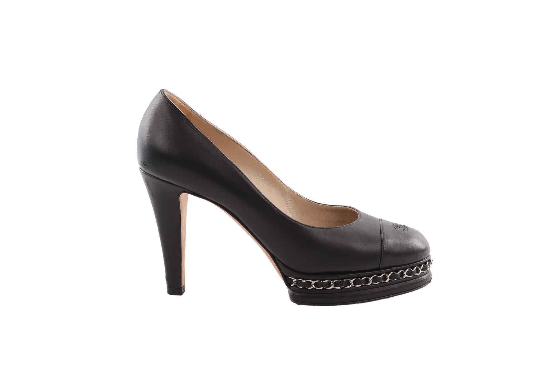 CHANEL BLACK 2013 LEATHER PLATFORM PUMPS EU 38